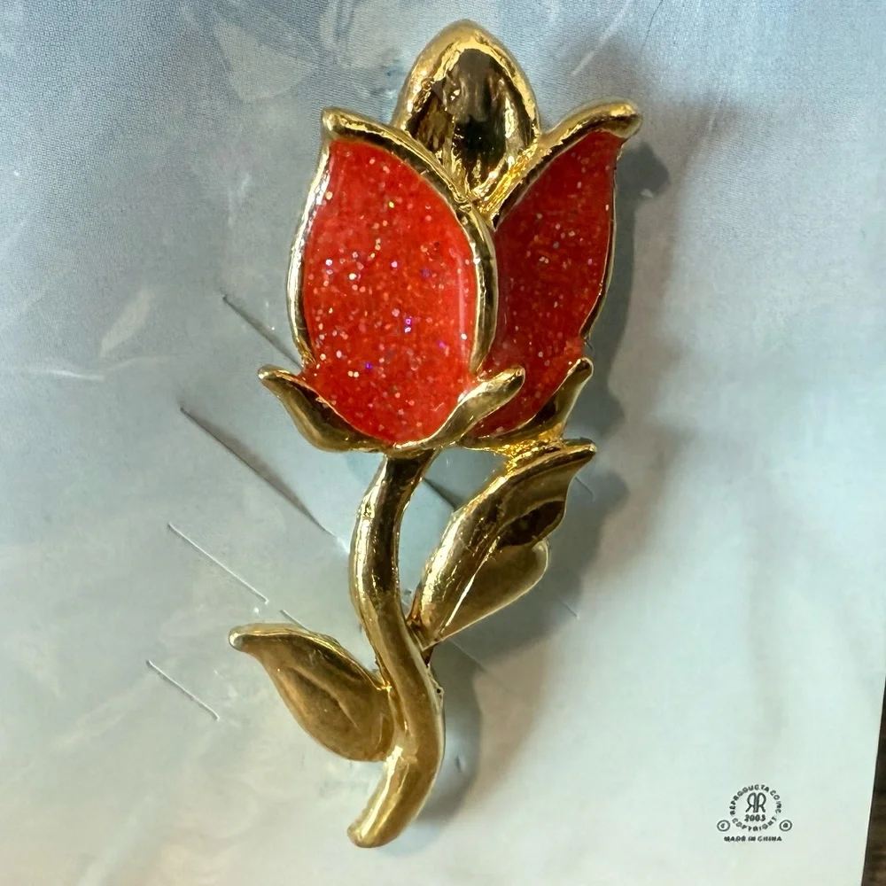TH Flower Brooch